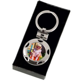 A beautiful round photo keyring personalised with your own image and wording.